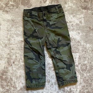 Gap lined camo pants